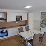 דירה Apartmaji Mojca *