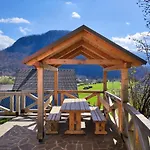 Apartmaji Mojca *