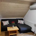 Apartmaji Mojca *