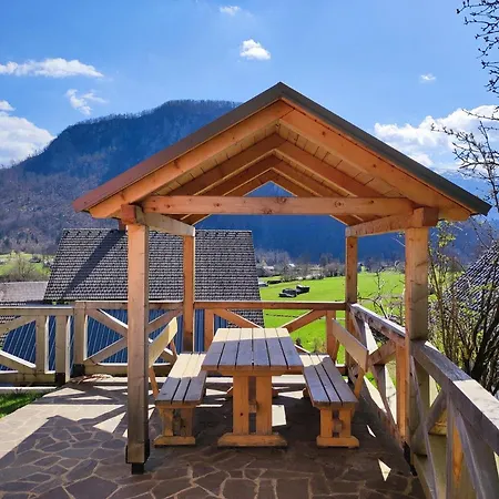 Apartmaji Mojca *