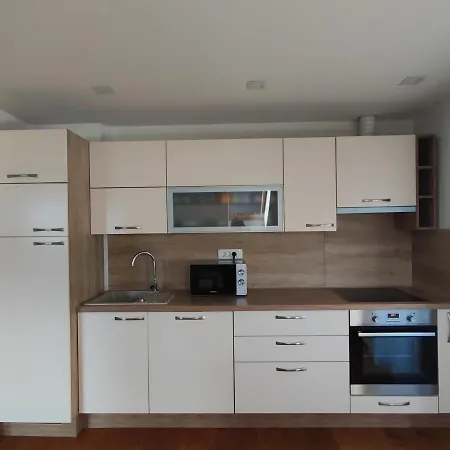 Apartmaji Mojca *