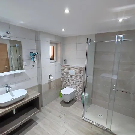 Apartmaji Mojca * Bohinji-tó