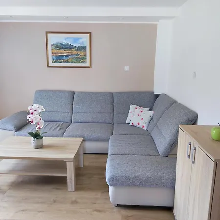 Apartmaji Mojca