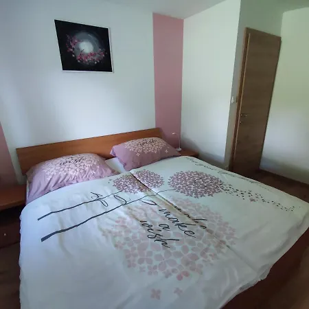 Apartma Apartmaji Mojca