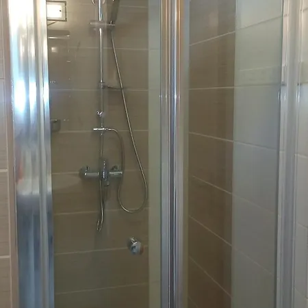 Apartmaji Mojca Apartman *
