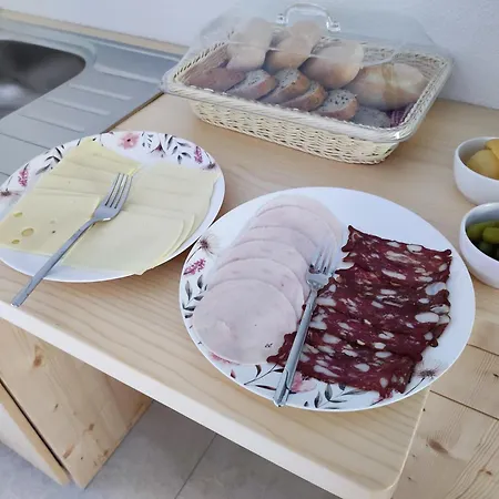 아파트 Apartmaji Mojca *