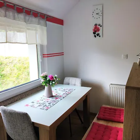 Apartmaji Mojca *