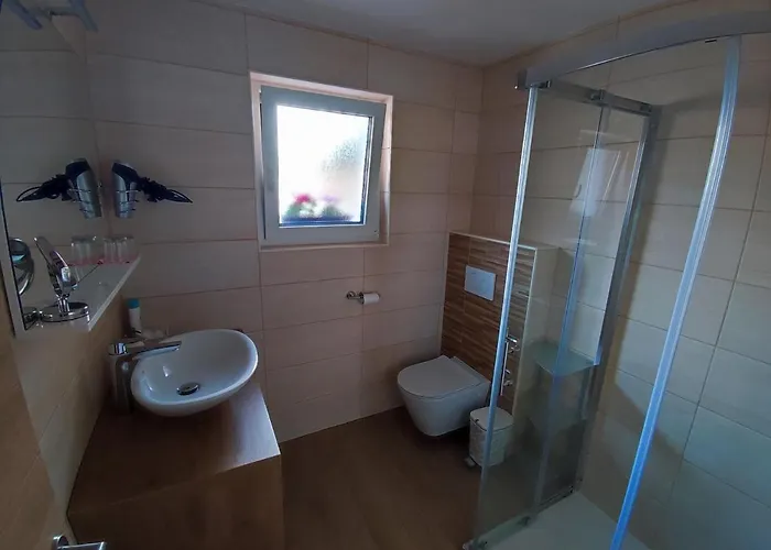 Apartmaji Mojca Apartment *