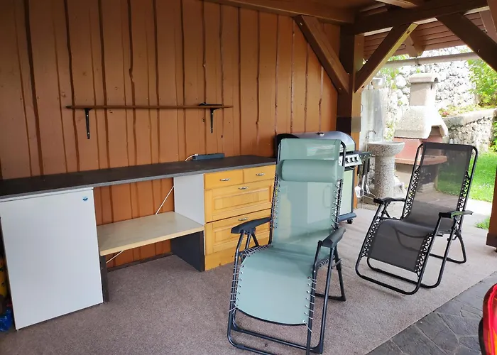 Apartmaji Mojca Apartment *